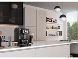 DELONGHI Magnifica S ECAM21.116.B - 5 Kaffeespezialitäten, kompakt, elegantes Design, Direktwahltasten, leichte Bedienung, Kaffeevollautomat Schwarz